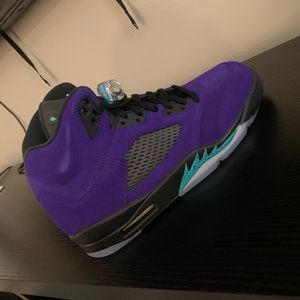 10.5 Purple Jordan 5'S